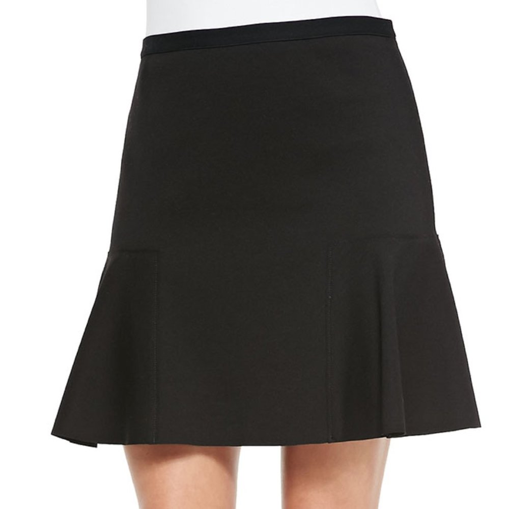 Tahari Skirt in black
